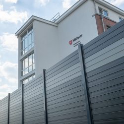 Referenz Bild der Firma Michael-Thomas-GmbH-Lärmschutzzaun-ThomTek-®-Perilux-4